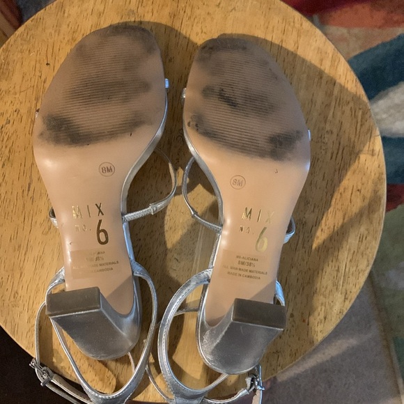 🎉HOST PICK🎉 Mix No. 6 Metallic Silver Strappy Sandals - Picture 4 of 4
